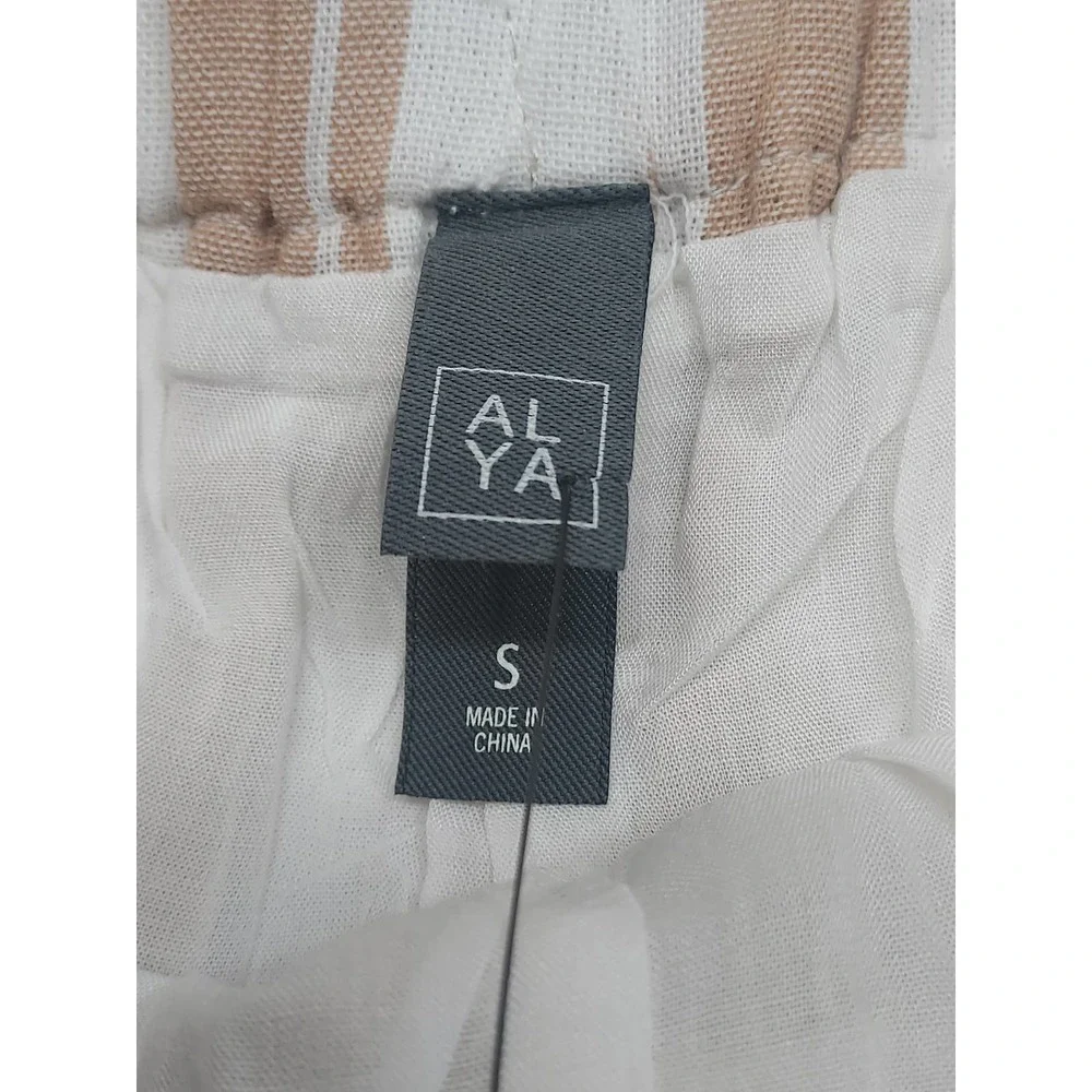 Francesca's ALYA tan/white wide striped Paper bag NWT shorts. Size S - Picture 7 of 9